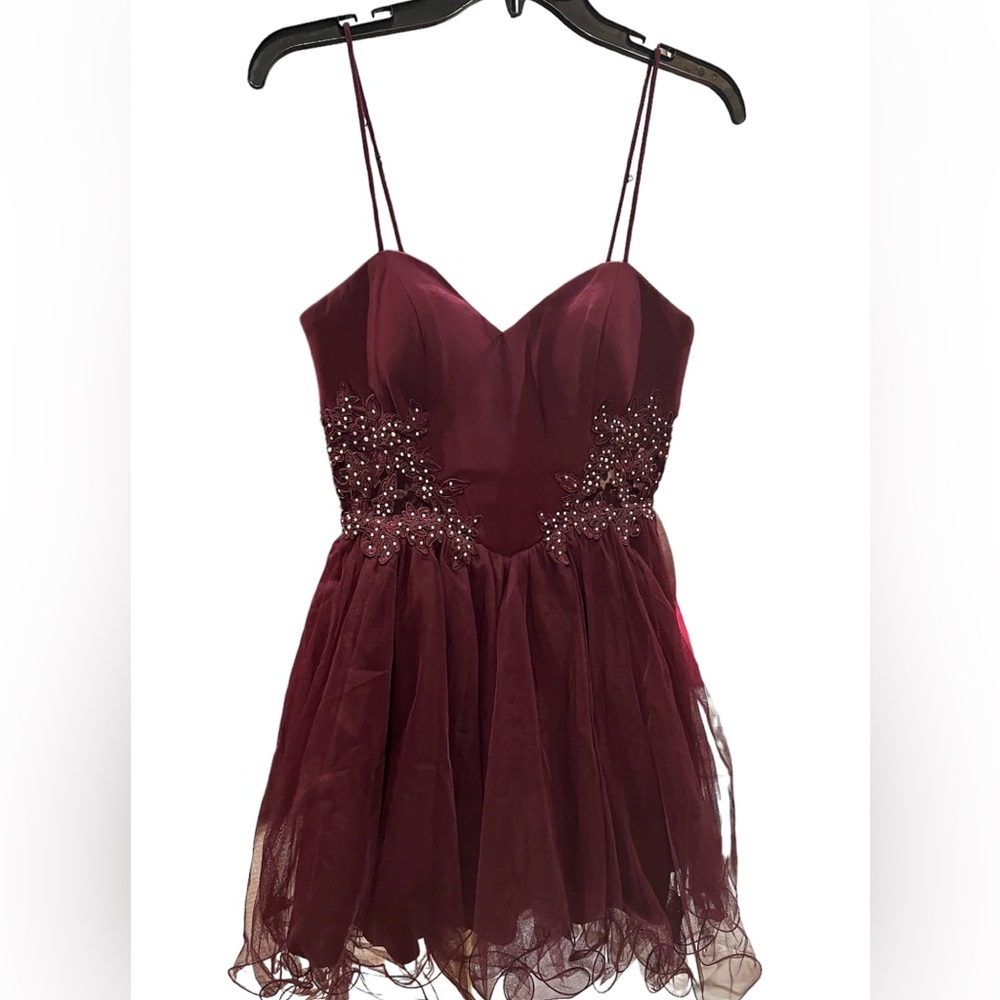 Jrs Formal Party Prom Dress by Blondie. Size 3 color Maroon. Great Condition!